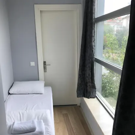 Hotel Ema